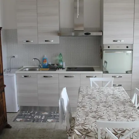 A Due Passi Dal Mare *